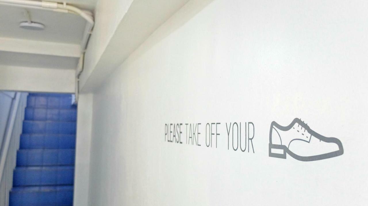 A Dude Mini Hostel (Adults Only) Chiang Mai Exterior foto