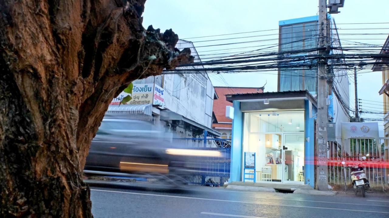 A Dude Mini Hostel (Adults Only) Chiang Mai Exterior foto